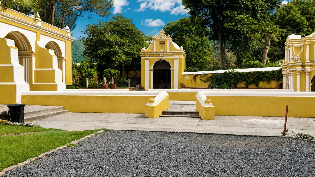 Templo del Calvario, origen del árbol del esquisúchil.